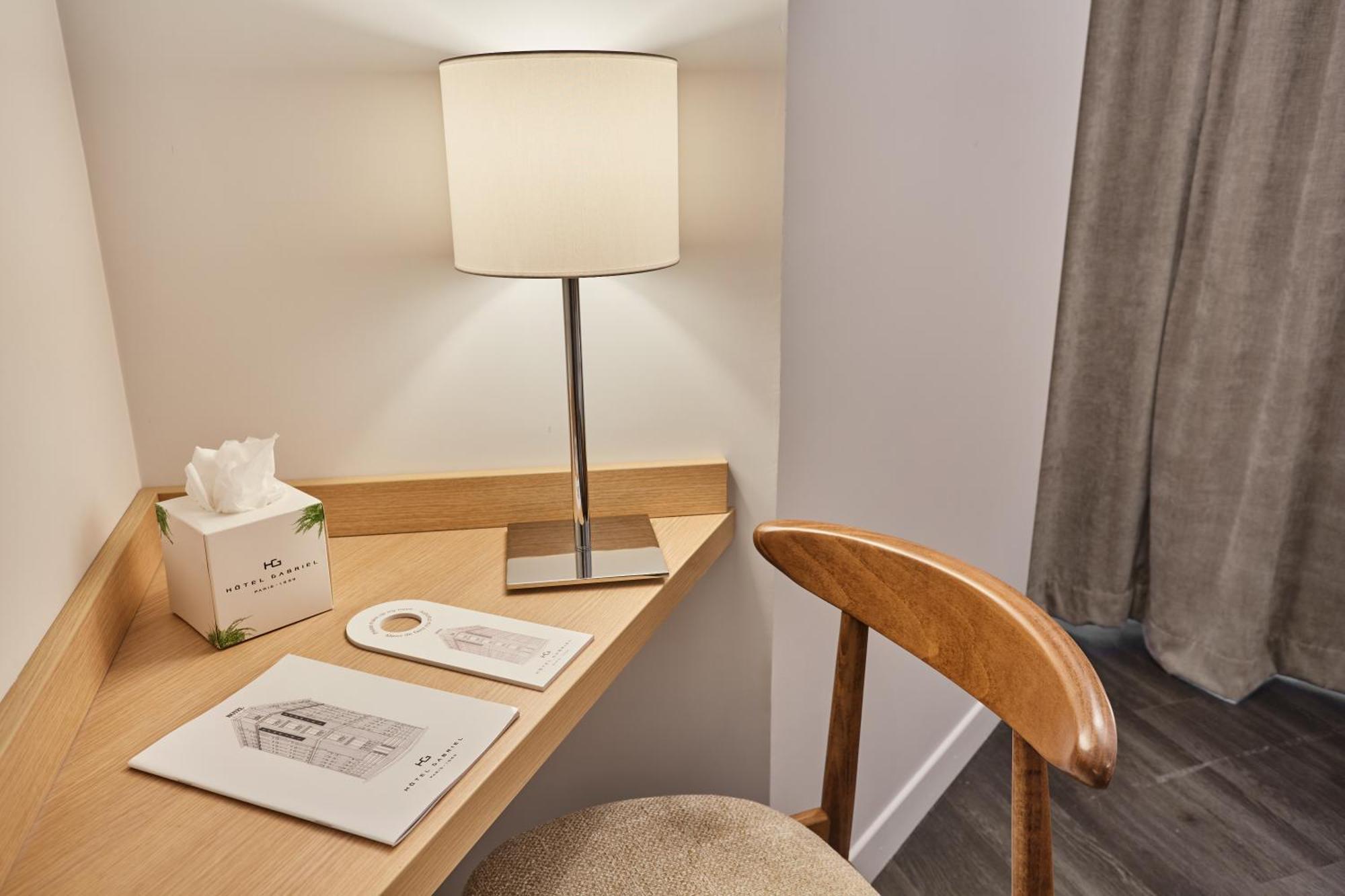 Hotel Gabriel Issy Paris Buitenkant foto